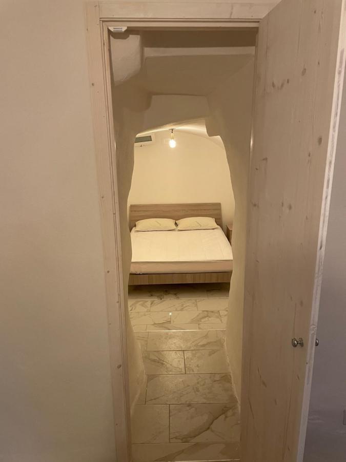 Mory&Clary Cave Palese Airport Bed & Breakfast บารี ภายนอก รูปภาพ