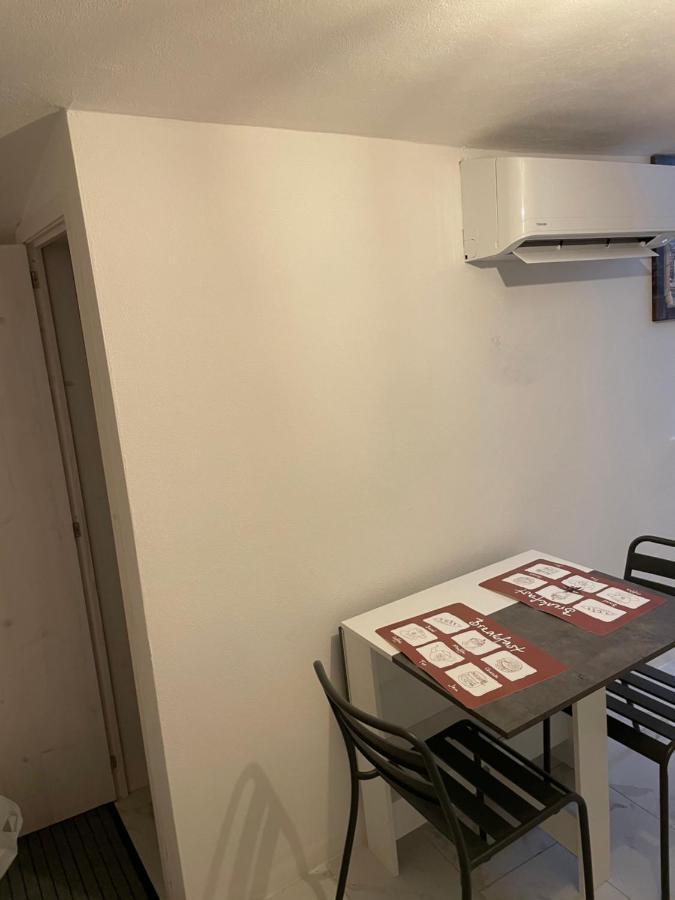 Mory&Clary Cave Palese Airport Bed & Breakfast บารี ภายนอก รูปภาพ